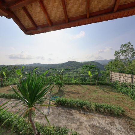 Ayu Hill Bungalows Toyapakeh Екстер'єр фото